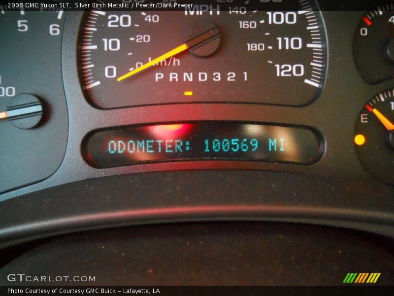 Silver Birch Metallic / Pewter/Dark Pewter 2006 GMC Yukon SLT