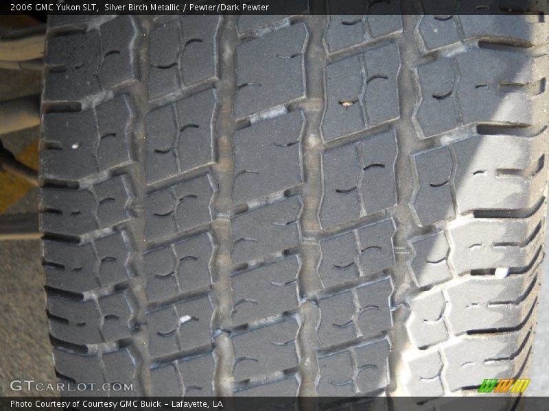 Silver Birch Metallic / Pewter/Dark Pewter 2006 GMC Yukon SLT