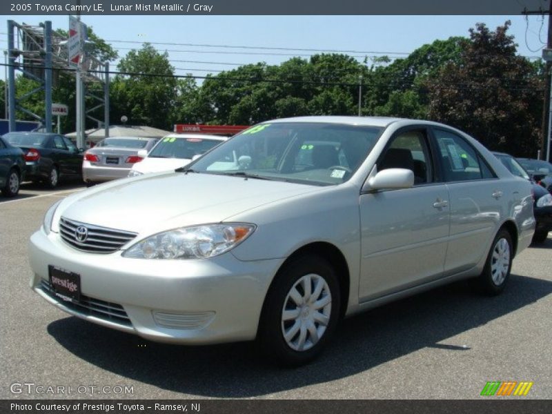 Lunar Mist Metallic / Gray 2005 Toyota Camry LE