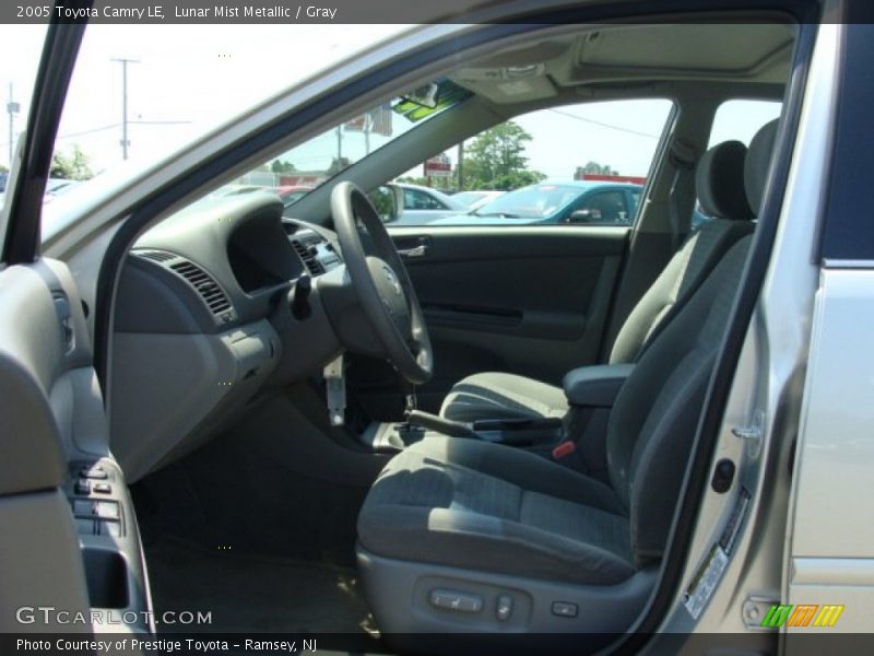 Lunar Mist Metallic / Gray 2005 Toyota Camry LE