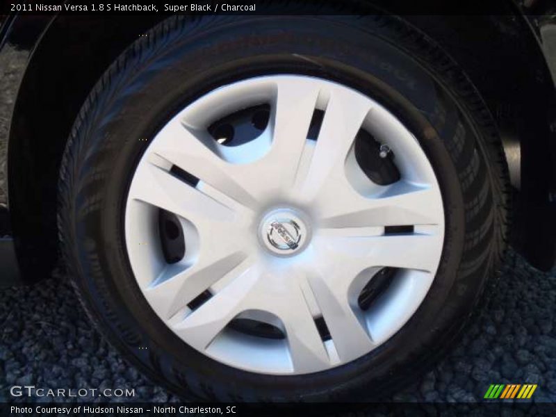 Super Black / Charcoal 2011 Nissan Versa 1.8 S Hatchback