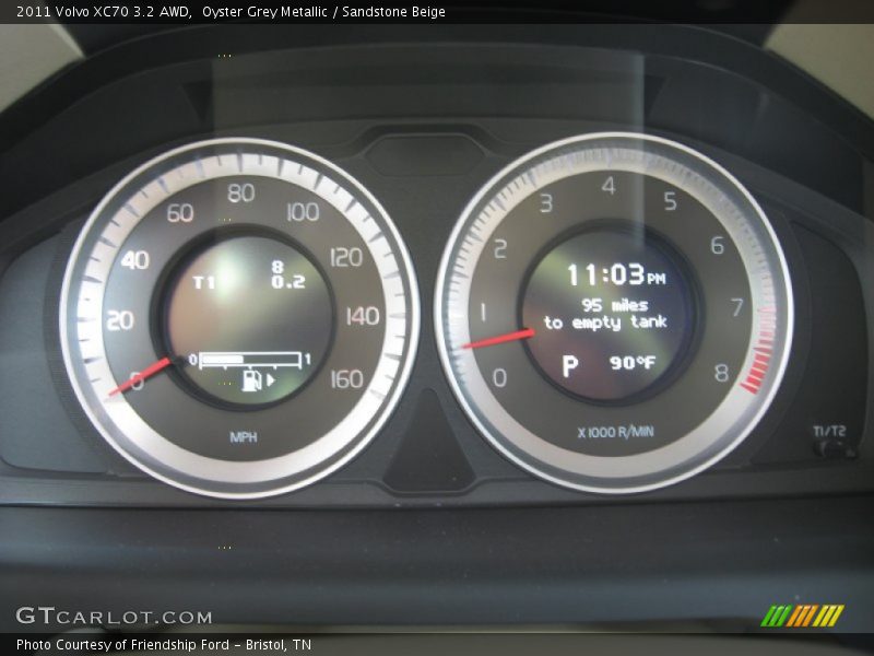 Oyster Grey Metallic / Sandstone Beige 2011 Volvo XC70 3.2 AWD