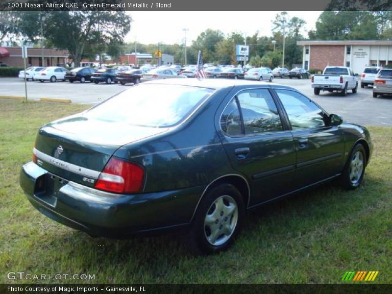 Green Emerald Metallic / Blond 2001 Nissan Altima GXE