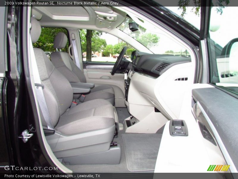 Nocturne Black Metallic / Aero Grey 2009 Volkswagen Routan SE