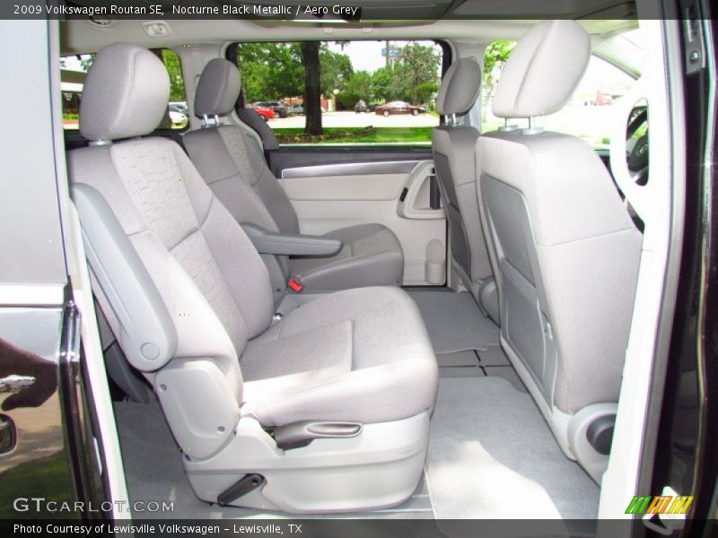 Nocturne Black Metallic / Aero Grey 2009 Volkswagen Routan SE