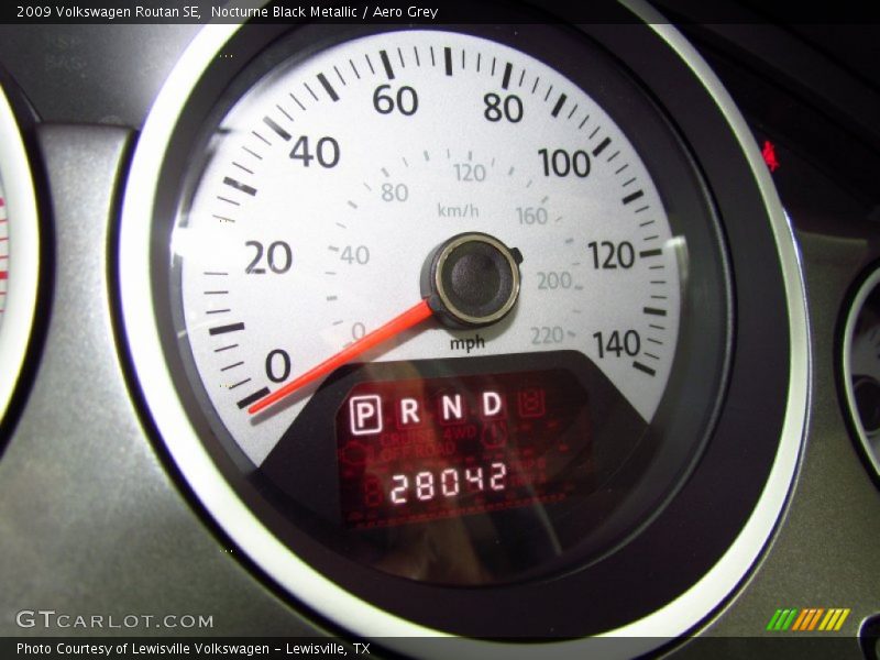 Nocturne Black Metallic / Aero Grey 2009 Volkswagen Routan SE