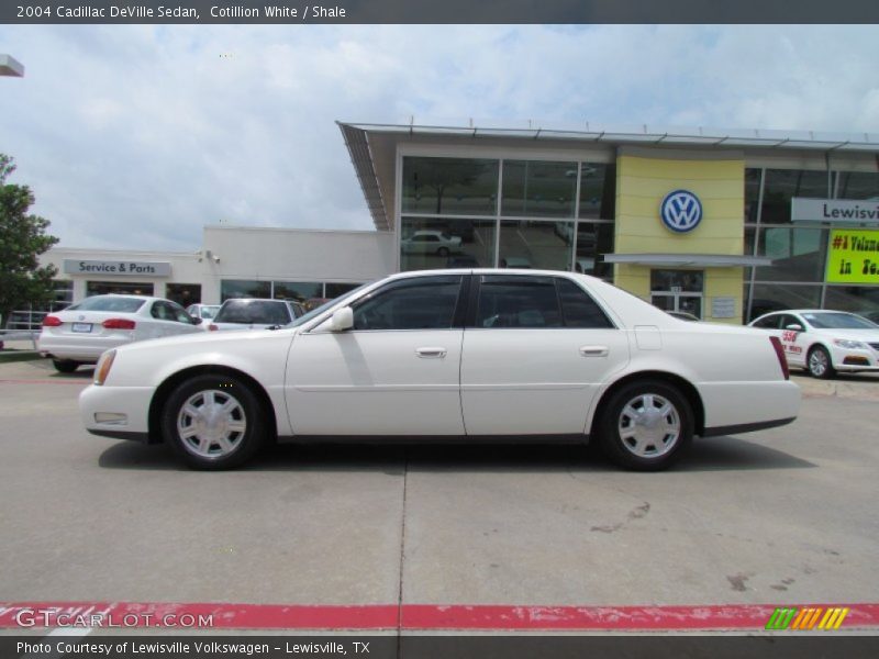 Cotillion White / Shale 2004 Cadillac DeVille Sedan