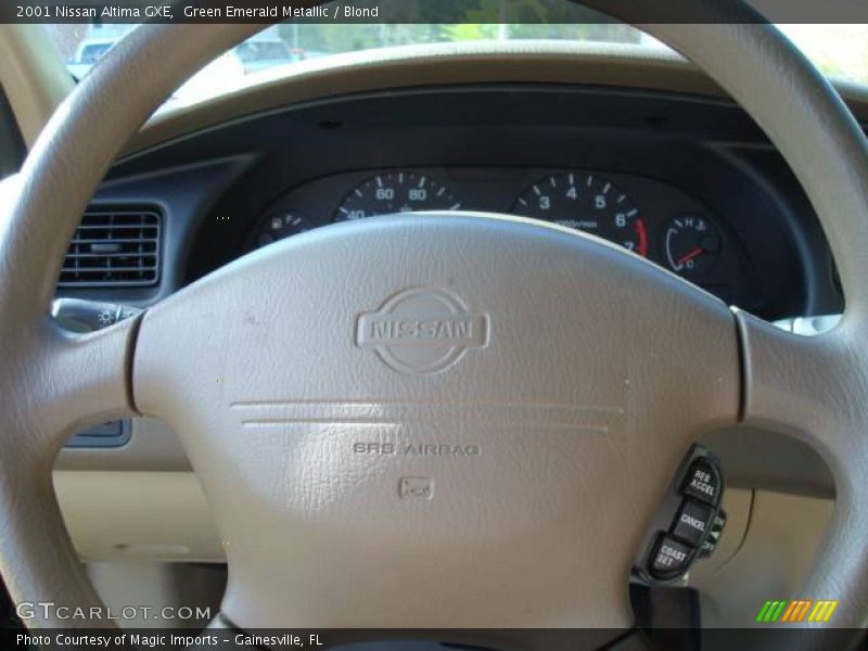 Green Emerald Metallic / Blond 2001 Nissan Altima GXE