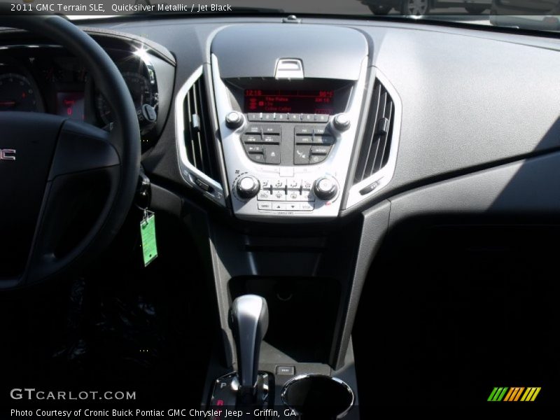 Quicksilver Metallic / Jet Black 2011 GMC Terrain SLE