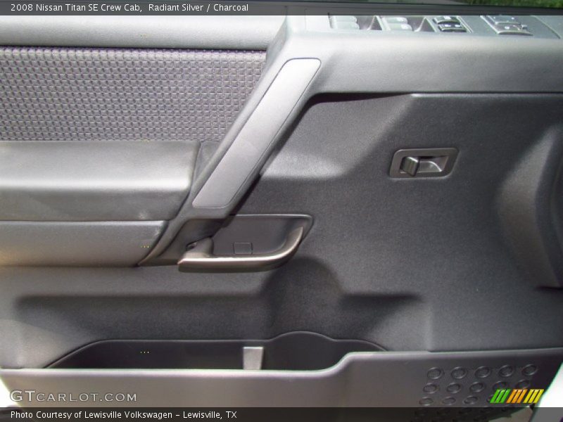 Radiant Silver / Charcoal 2008 Nissan Titan SE Crew Cab