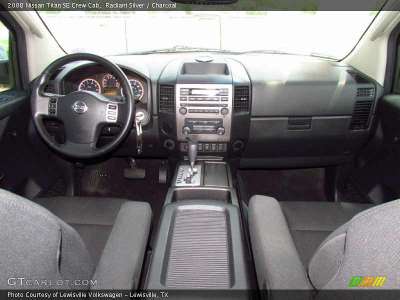Radiant Silver / Charcoal 2008 Nissan Titan SE Crew Cab