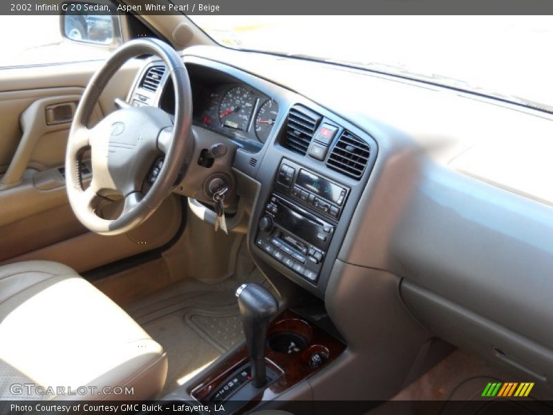 Aspen White Pearl / Beige 2002 Infiniti G 20 Sedan