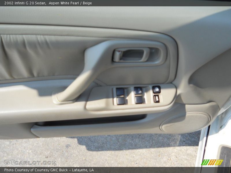 Aspen White Pearl / Beige 2002 Infiniti G 20 Sedan