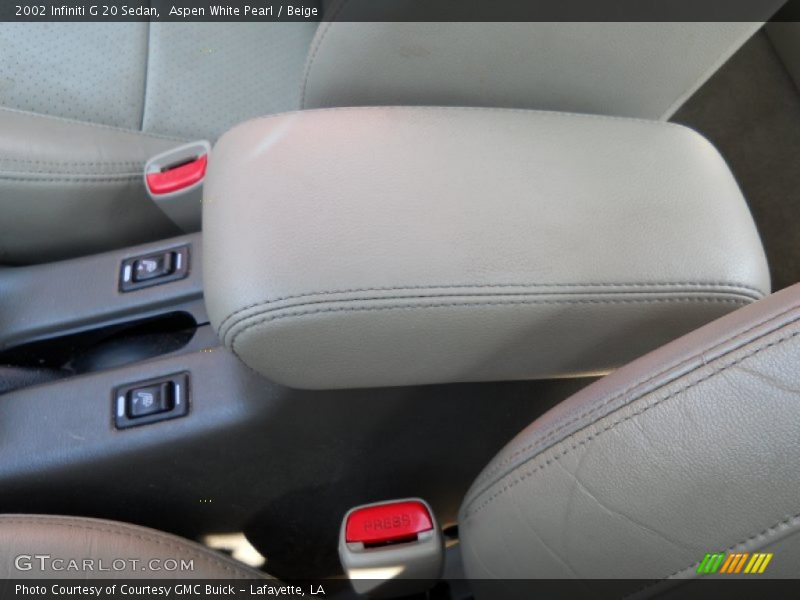 Aspen White Pearl / Beige 2002 Infiniti G 20 Sedan