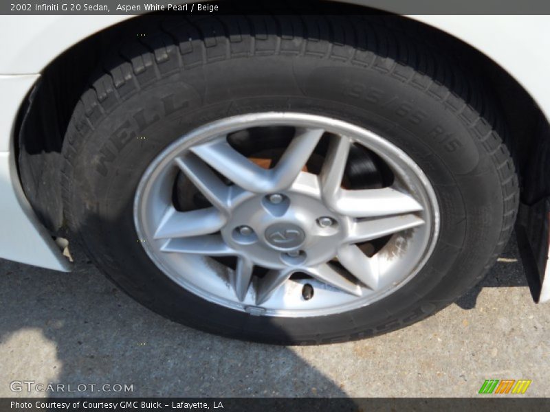 Aspen White Pearl / Beige 2002 Infiniti G 20 Sedan