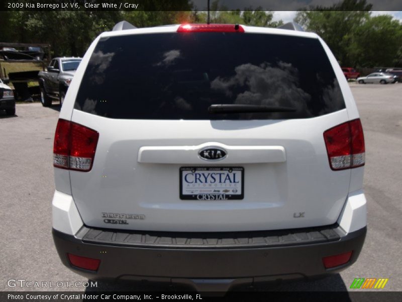 Clear White / Gray 2009 Kia Borrego LX V6