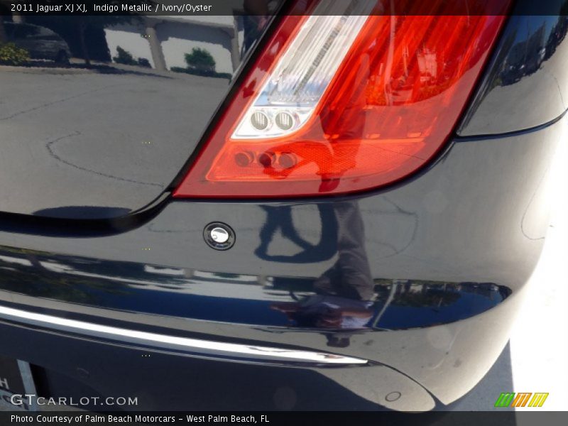 Indigo Metallic / Ivory/Oyster 2011 Jaguar XJ XJ