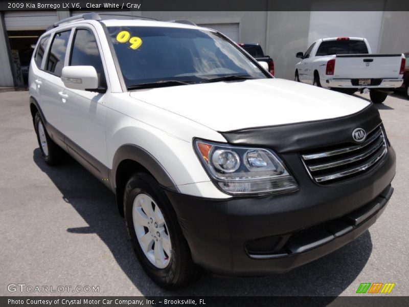 Clear White / Gray 2009 Kia Borrego LX V6