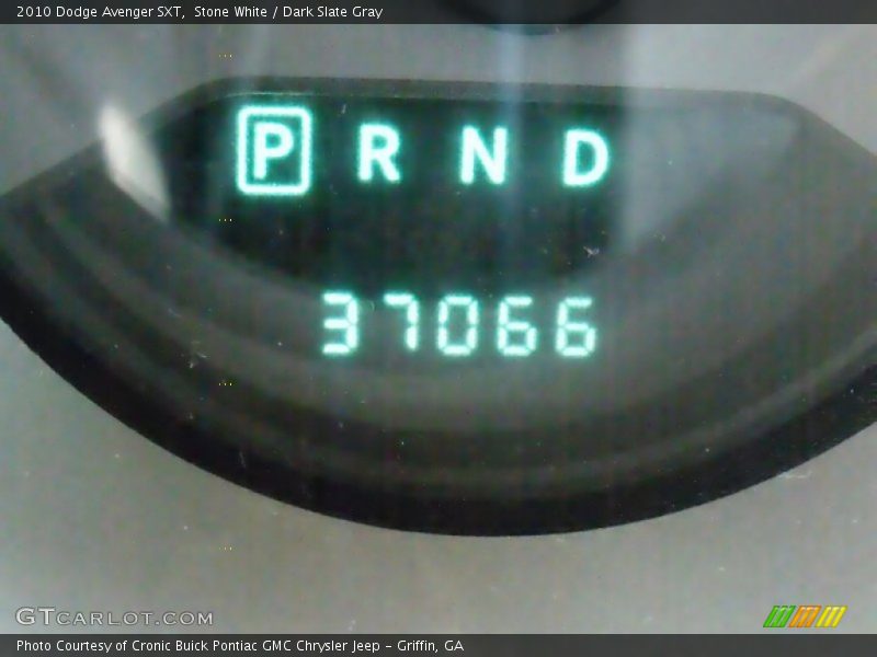 Stone White / Dark Slate Gray 2010 Dodge Avenger SXT