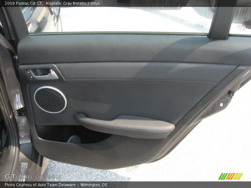 Magnetic Gray Metallic / Onyx 2009 Pontiac G8 GT