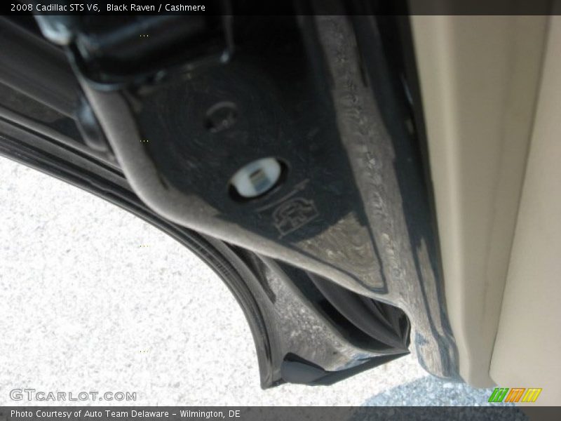 Black Raven / Cashmere 2008 Cadillac STS V6