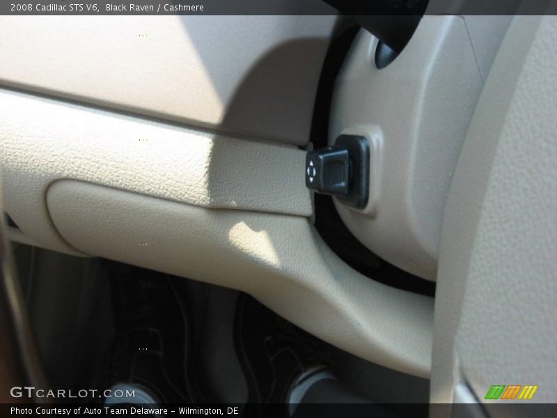 Black Raven / Cashmere 2008 Cadillac STS V6