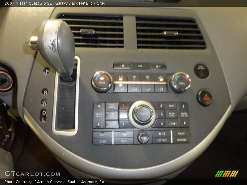 Galaxy Black Metallic / Gray 2007 Nissan Quest 3.5 SE