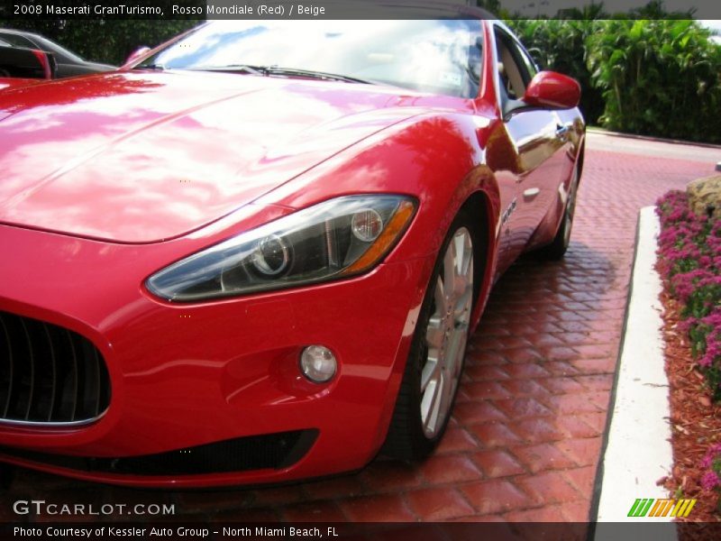 Rosso Mondiale (Red) / Beige 2008 Maserati GranTurismo