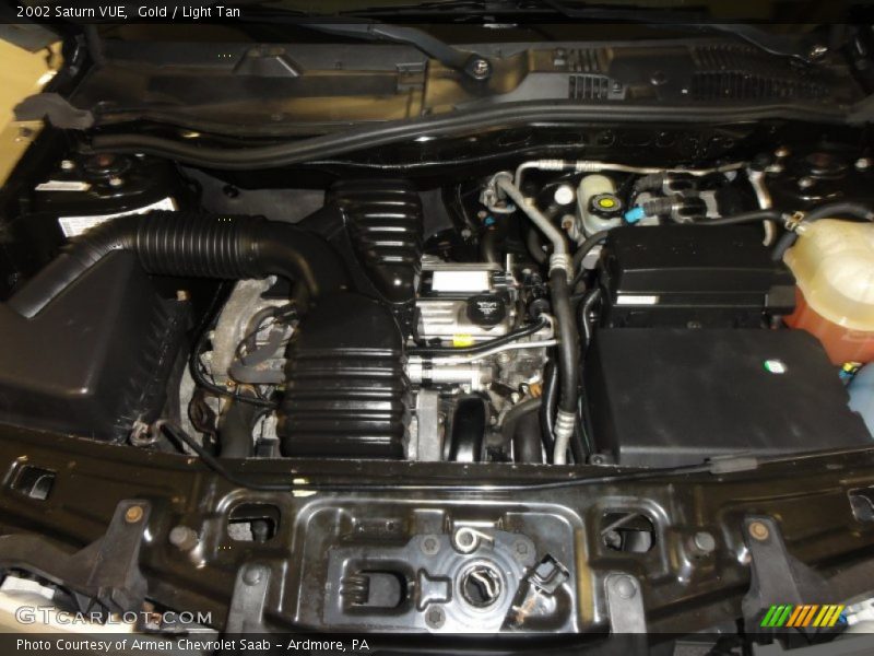 Gold / Light Tan 2002 Saturn VUE