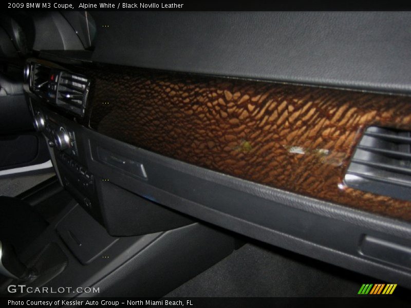 Alpine White / Black Novillo Leather 2009 BMW M3 Coupe