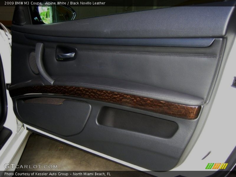 Alpine White / Black Novillo Leather 2009 BMW M3 Coupe