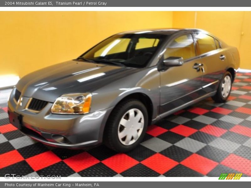 Titanium Pearl / Petrol Gray 2004 Mitsubishi Galant ES