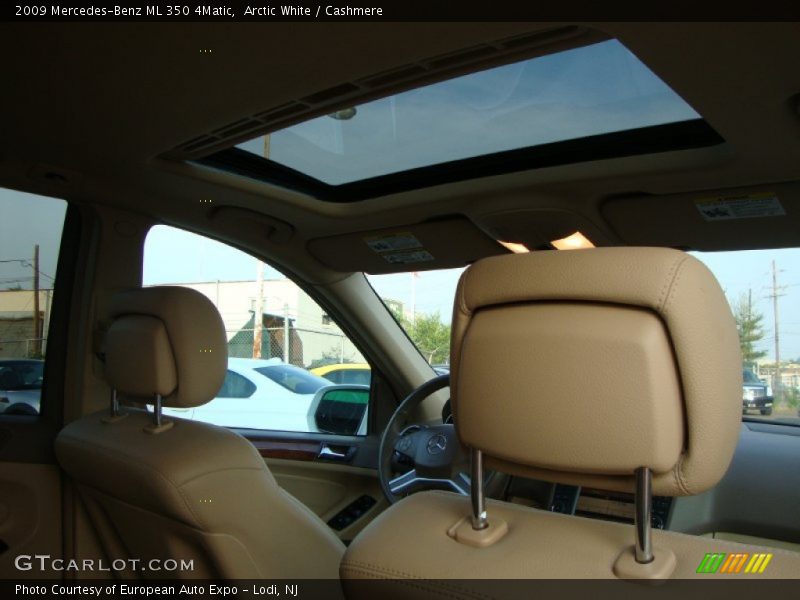 Arctic White / Cashmere 2009 Mercedes-Benz ML 350 4Matic