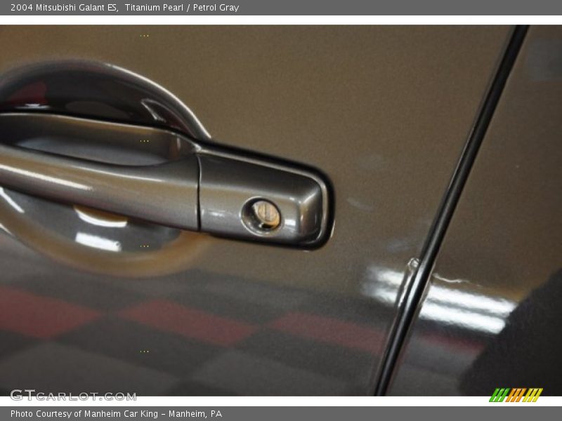 Titanium Pearl / Petrol Gray 2004 Mitsubishi Galant ES