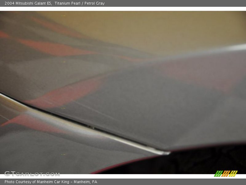 Titanium Pearl / Petrol Gray 2004 Mitsubishi Galant ES