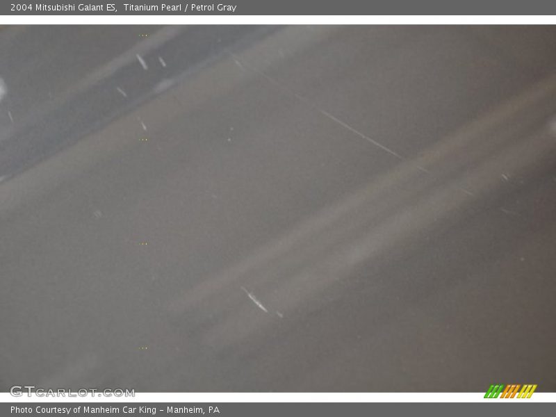 Titanium Pearl / Petrol Gray 2004 Mitsubishi Galant ES