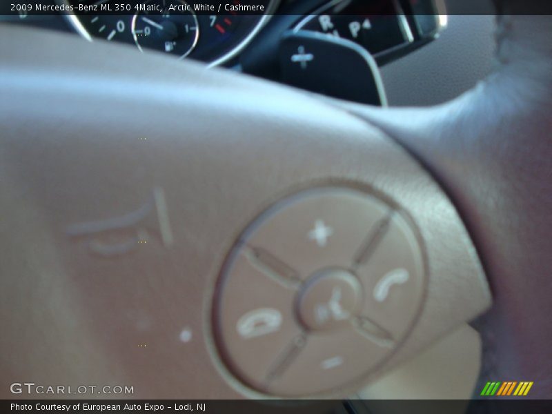Arctic White / Cashmere 2009 Mercedes-Benz ML 350 4Matic