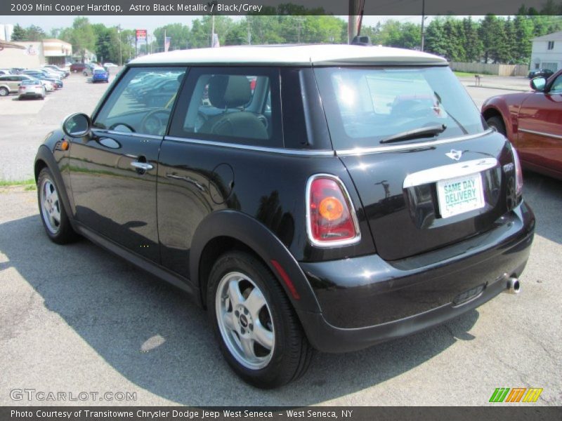 Astro Black Metallic / Black/Grey 2009 Mini Cooper Hardtop