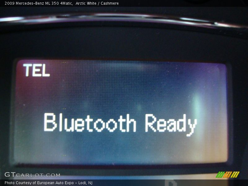 Arctic White / Cashmere 2009 Mercedes-Benz ML 350 4Matic