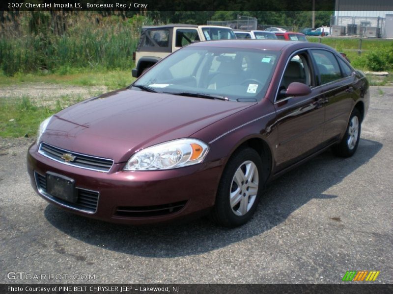 Front 3/4 View of 2007 Impala LS