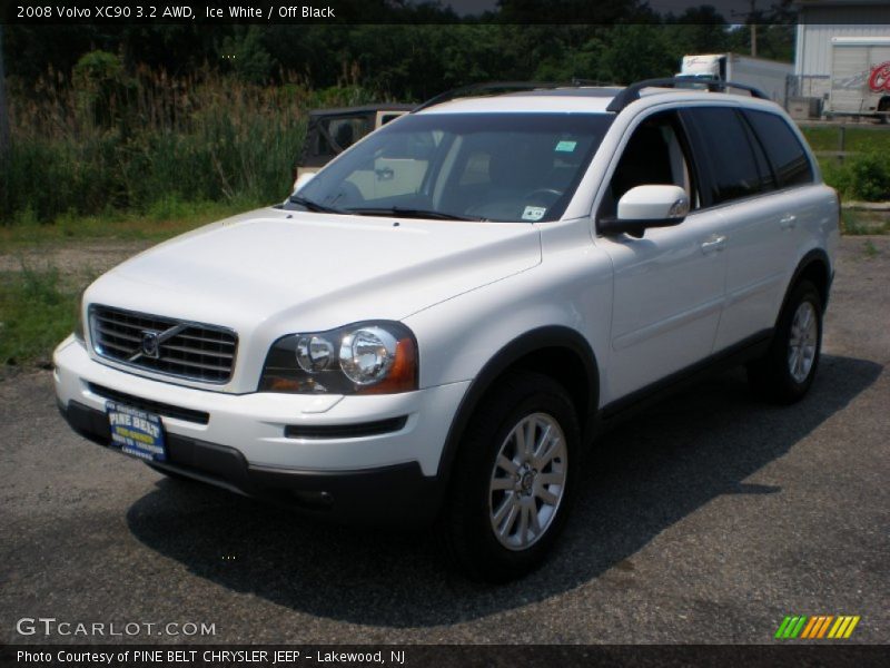 Ice White / Off Black 2008 Volvo XC90 3.2 AWD