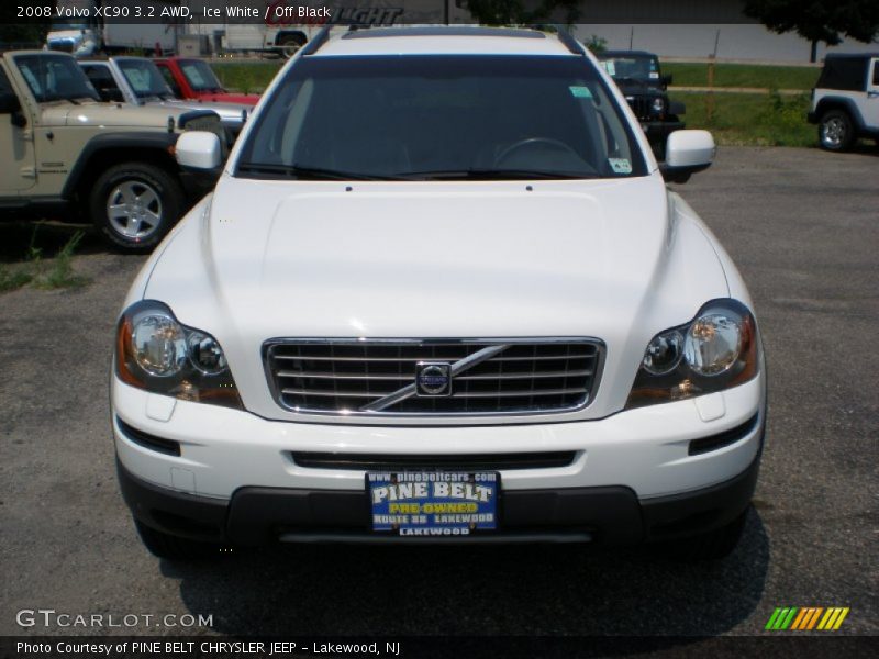 Ice White / Off Black 2008 Volvo XC90 3.2 AWD