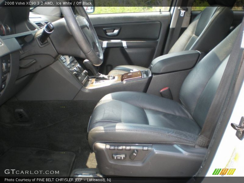 Ice White / Off Black 2008 Volvo XC90 3.2 AWD