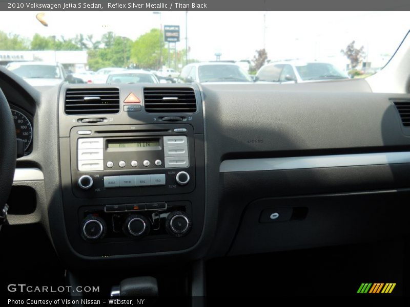 Reflex Silver Metallic / Titan Black 2010 Volkswagen Jetta S Sedan