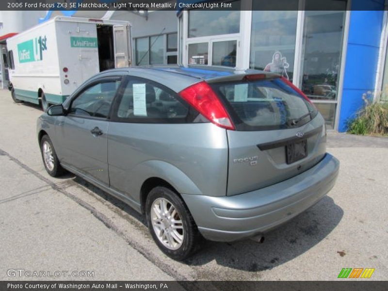 Light Tundra Metallic / Charcoal/Light Flint 2006 Ford Focus ZX3 SE Hatchback