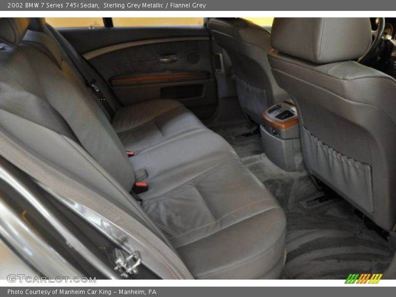Sterling Grey Metallic / Flannel Grey 2002 BMW 7 Series 745i Sedan