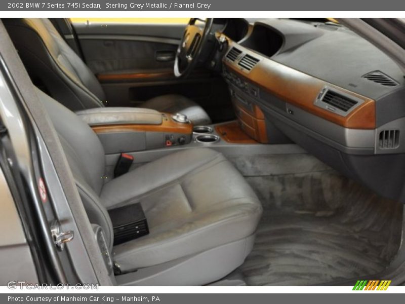 Sterling Grey Metallic / Flannel Grey 2002 BMW 7 Series 745i Sedan