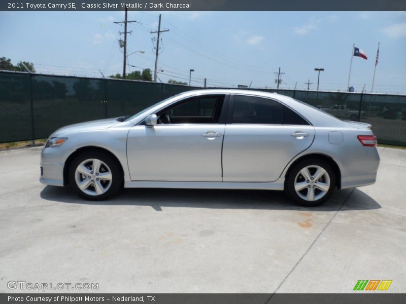 Classic Silver Metallic / Dark Charcoal 2011 Toyota Camry SE