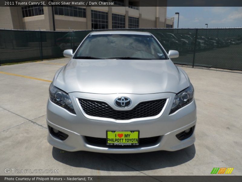 Classic Silver Metallic / Dark Charcoal 2011 Toyota Camry SE