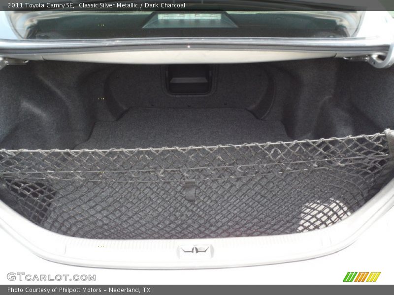 Classic Silver Metallic / Dark Charcoal 2011 Toyota Camry SE